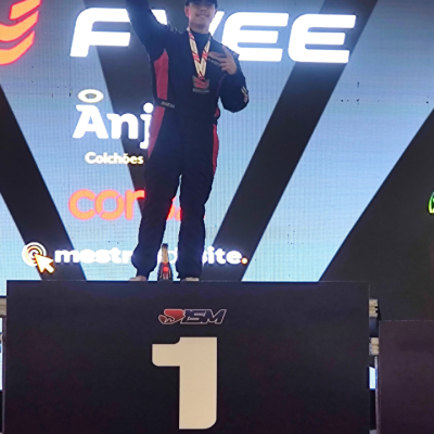 Jo�o Al�cio, piloto de Paul�nia vence em sua estreia em Interlagos na etapa do Paulista de F�rmula Vee
